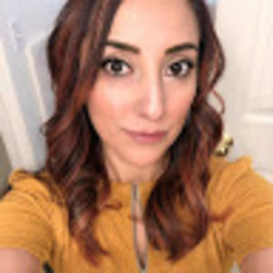 Meet your Posher, Evelyne